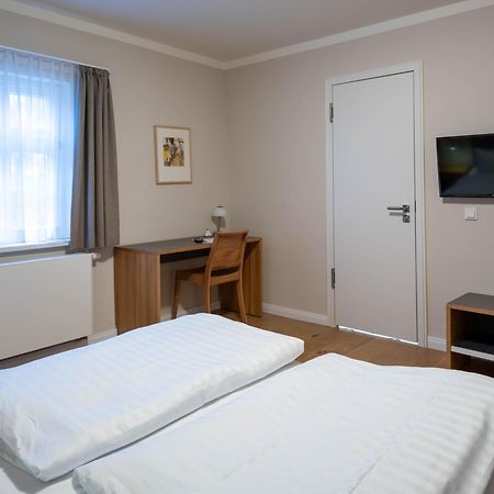 Gaestehaus Nikolai แอร์ฟวร์ท ภายนอก รูปภาพ