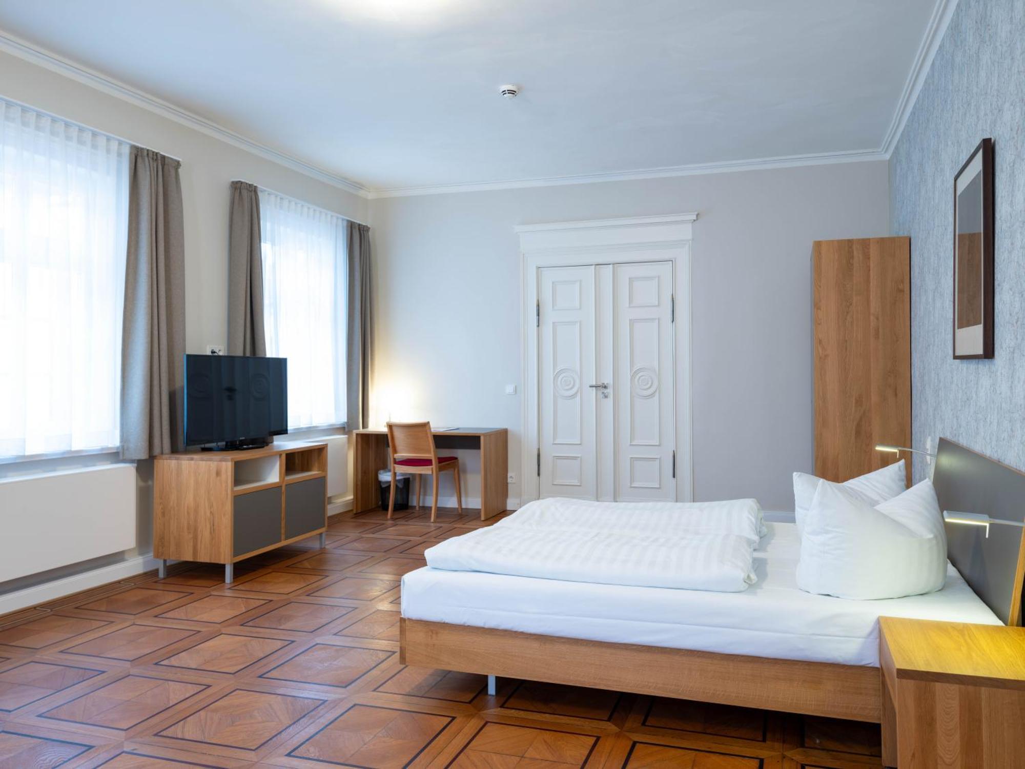 Gaestehaus Nikolai แอร์ฟวร์ท ภายนอก รูปภาพ
